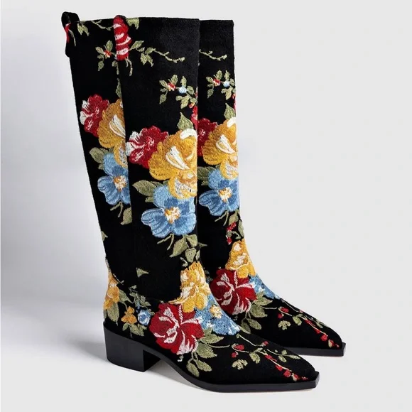 Larroude x Markarian Florencia Boots in Floral Embroidery NWT - Picture 1 of 11